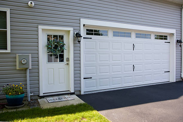 24/7 Emergency Garage Door Roller Replacement experts in Jones County County, NC